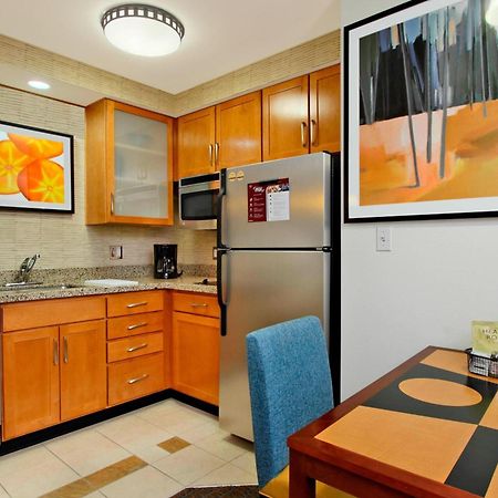 Residence Inn Phoenix Glendale Sports & Entertainment District Exterior foto